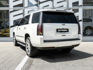 2015 Cadillac Escalade IV, белый, 3680000 рублей, вид 2