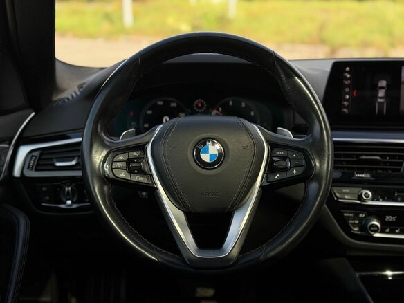 2019 BMW 5 серии 530d xDrive VII (G30/G31/G38), серый, 4040000 рублей - вид 27