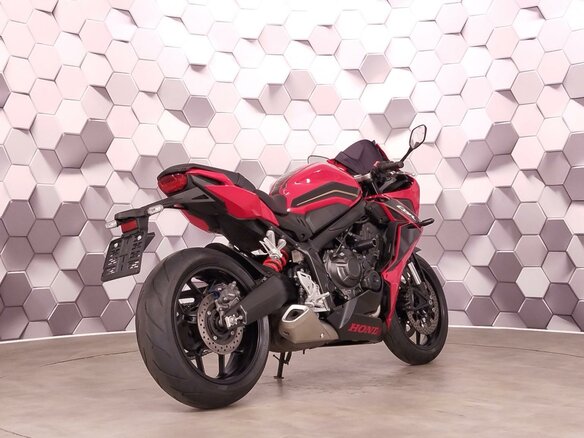 2023 Honda CBR 650R, красный, 999000 рублей - вид 6