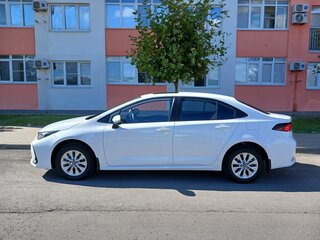 2020 Toyota Corolla XII (E210), белый, 1850000 рублей, вид 5
