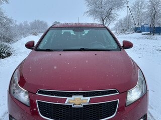 2011 Chevrolet Cruze I, красный, 700000 рублей, вид 2
