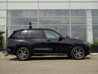 2024 BMW X5 30d IV (G05/G18) Рестайлинг, чёрный, 12199000 рублей, вид 4