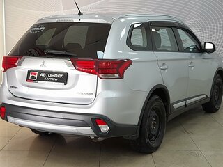 2016 Mitsubishi Outlander III Рестайлинг 2, серебристый, 1733000 рублей, вид 5