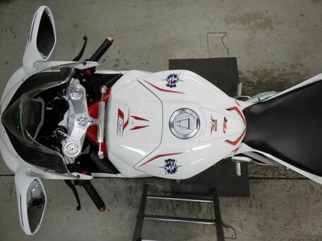 2018 MV Agusta F4 1000, белый, 877000 рублей, вид 5