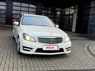 2011 Mercedes-Benz C-Класс 180 BlueEFFICIENCY III (W204) Рестайлинг, белый, 1800000 рублей, вид 2