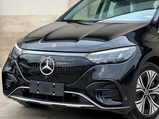 2025 Mercedes-Benz EQE SUV 500, чёрный, 7080000 рублей, вид 3