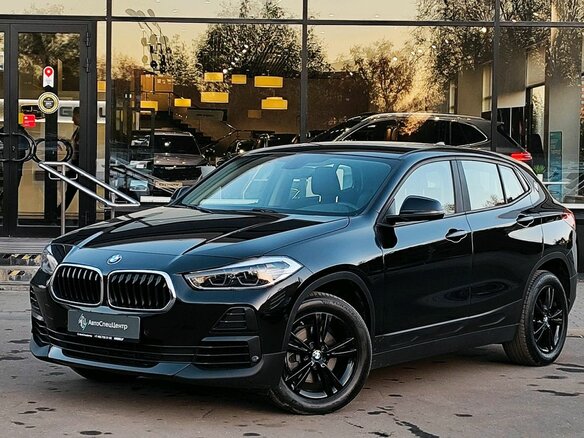 2021 BMW X2 sDrive18i I (F39), чёрный, 2489000 рублей