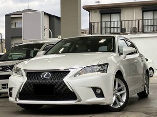 2017 Lexus CT 200h I Рестайлинг, белый, 1400000 рублей, вид 1