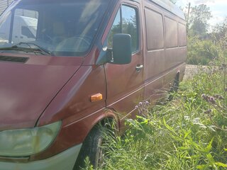 2001 Mercedes-Benz Sprinter, красный, 540000 рублей, вид 2