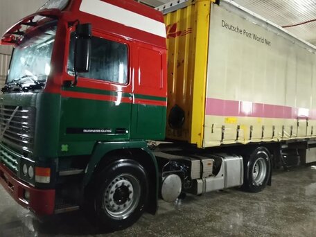 1992 Volvo F-Series, зелёный, 1300000 рублей, вид 3