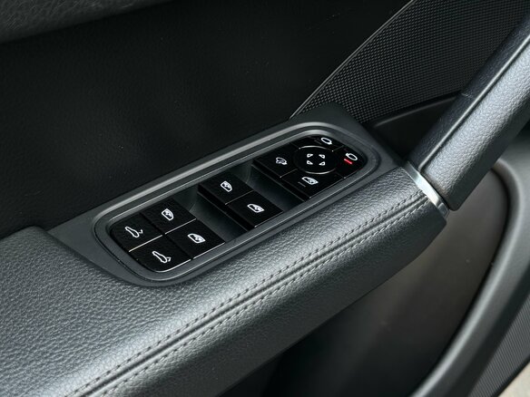2021 Porsche Cayenne III, чёрный, 9200000 рублей - вид 23