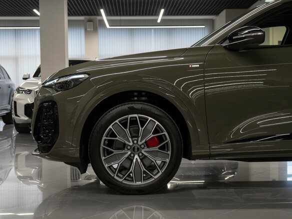 2026 Audi Q5 L III (GU), зелёный, 6350000 рублей - вид 30