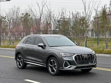 Audi Q3 II (F3)