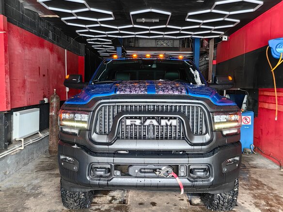 2021 RAM 2500, синий, 8500000 рублей - вид 18
