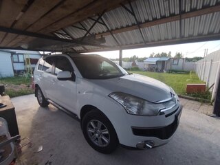 2011 Citroen C-Crosser, белый, 900000 рублей, вид 4