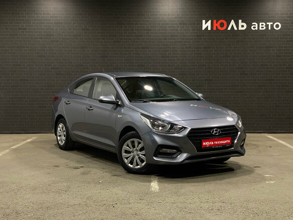 2017 Hyundai Solaris II, серый, 1070000 рублей - вид 2