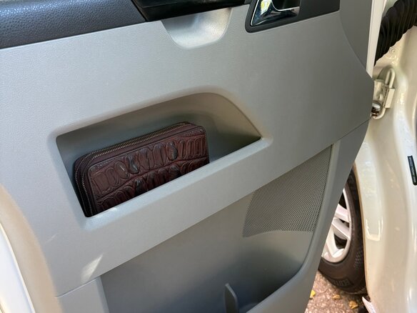 2013 Volkswagen Caravelle, белый, 2300000 рублей - вид 16