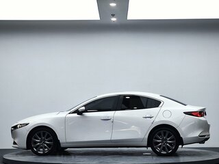 2023 Mazda 3 Axela IV (BP), белый, 1700000 рублей, вид 5