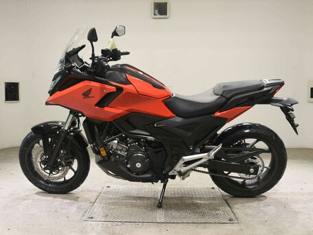 2026 Honda NC 750X, красный, 1477000 рублей, вид 1