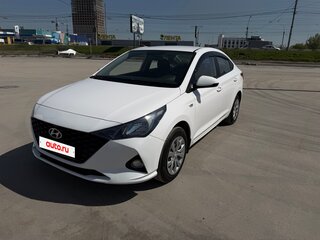 2021 Hyundai Solaris II Рестайлинг, белый, 1030000 рублей, вид 1