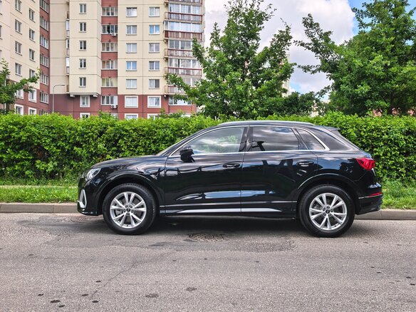 2024 Audi Q3 45 TFSI II (F3), чёрный, 2907000 рублей - вид 6