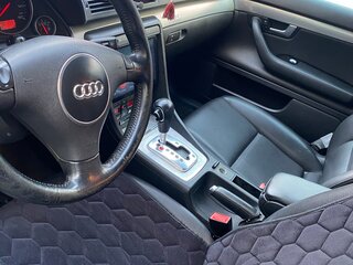 2002 Audi A4 II (B6), красный, 270000 рублей, вид 4