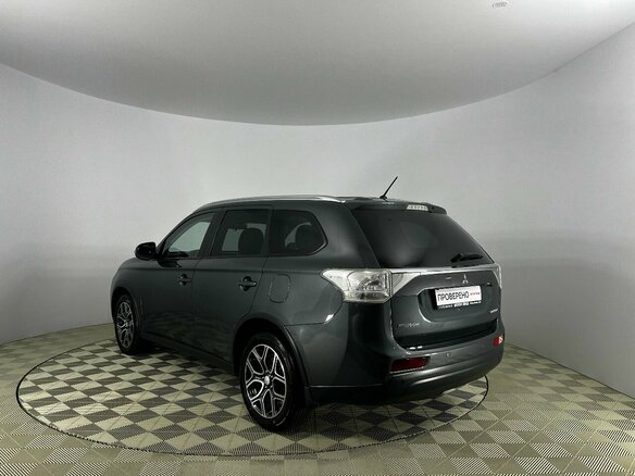 2014 Mitsubishi Outlander III Рестайлинг, серый, 1550000 рублей - вид 6