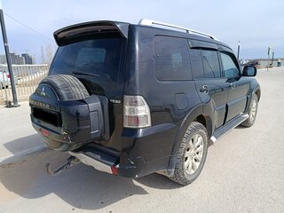 2010 Mitsubishi Pajero IV, чёрный, 1550000 рублей, вид 4