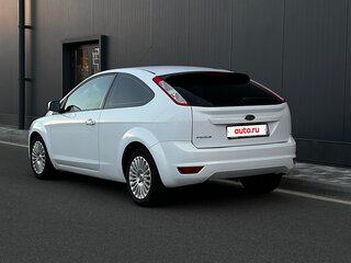 2008 Ford Focus II Рестайлинг, белый, 560000 рублей, вид 3