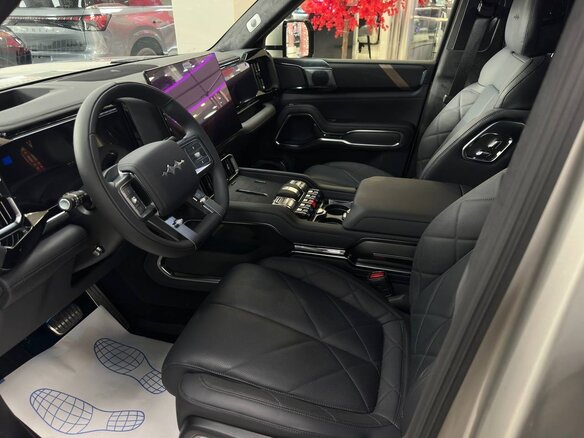 2025 BYD FangChengBao Leopard 8, чёрный, 8400000 рублей - вид 8