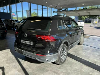 2021 Volkswagen Tiguan II Рестайлинг, чёрный, 3110000 рублей, вид 5