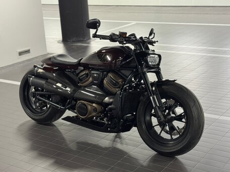 2021 Harley-Davidson Sportster S, красный, 2100000 рублей, вид 1