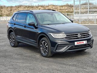 2022 Volkswagen Tiguan Allspace II Рестайлинг, чёрный, 3090000 рублей, вид 4
