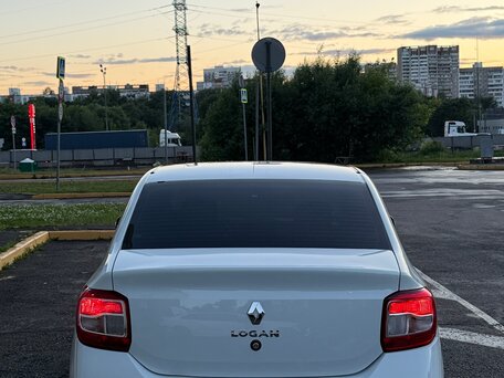 2021 Renault Logan II Рестайлинг, белый, 520000 рублей, вид 4
