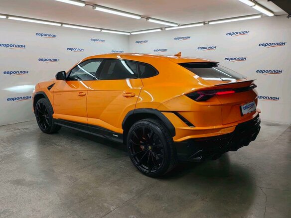 2023 Lamborghini Urus S I Рестайлинг, оранжевый, 32440600 рублей - вид 3