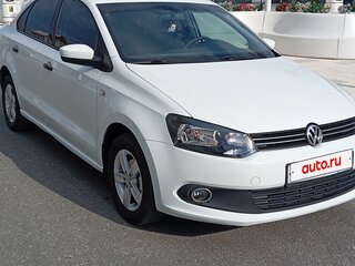 2014 Volkswagen Polo V, белый, 1150000 рублей, вид 2