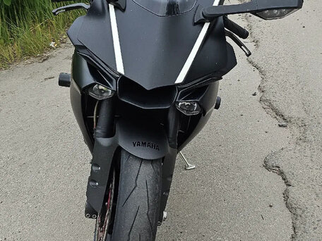 2018 Yamaha YZF-R1, чёрный, 1320000 рублей, вид 3
