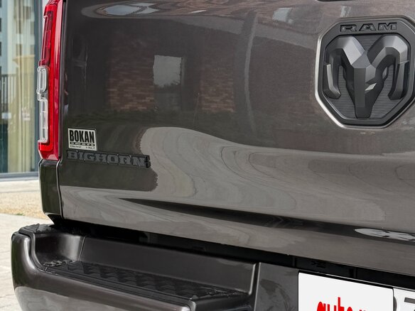 2021 Ram 1500 Quad Cab IV (DS/DJ), серый, 4650000 рублей - вид 11