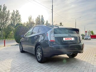 2014 Toyota Prius III Рестайлинг (XW30), серый, 1400000 рублей, вид 4