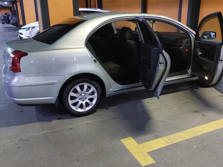 2008 Toyota Avensis II Рестайлинг, серебристый, 850000 рублей, вид 2