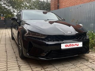 2021 Kia K5 III, чёрный, 2750000 рублей, вид 1