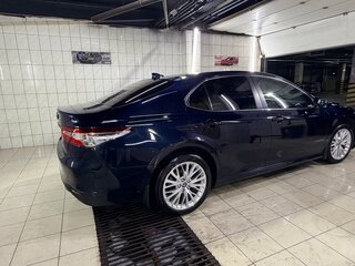 2018 Toyota Camry VIII (XV70), синий, 2875000 рублей, вид 4