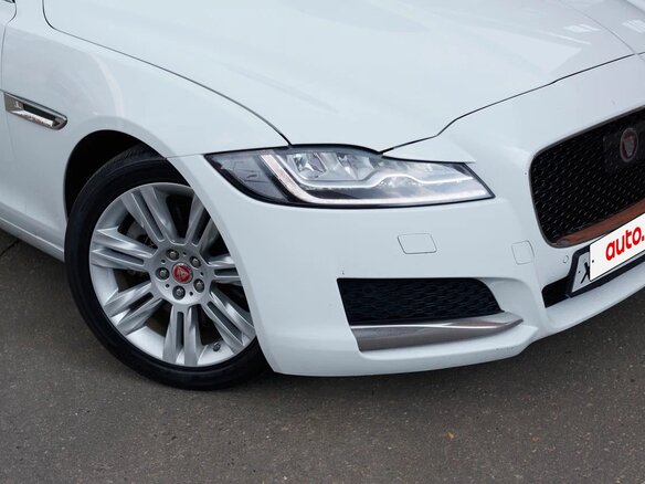 2020 Jaguar XF II, белый - вид 23