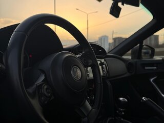 2017 Toyota GT86 I Рестайлинг, белый, 3200000 рублей, вид 3