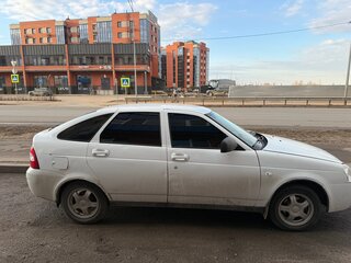 2010 Lada (ВАЗ) Priora I, белый, 185000 рублей, вид 3