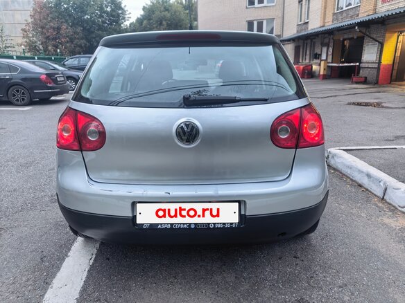 2007 Volkswagen Golf V, серый, 550000 рублей - вид 4