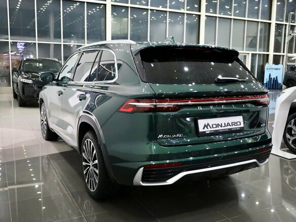2026 Geely Monjaro I Рестайлинг, зелёный - вид 2