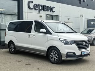 2018 Hyundai H-1 II Рестайлинг 2, белый, 2450000 рублей, вид 3