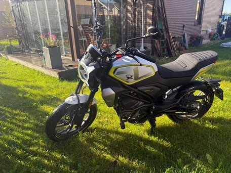 2024 CFMoto 300CL-X, серебристый, 340555 рублей, вид 2