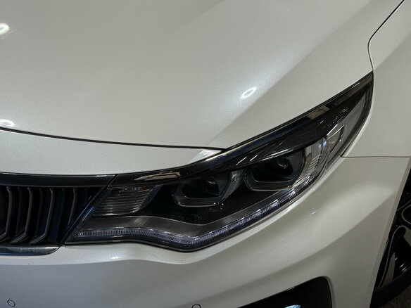 2018 Kia Optima IV Рестайлинг, белый, 1935000 рублей - вид 6